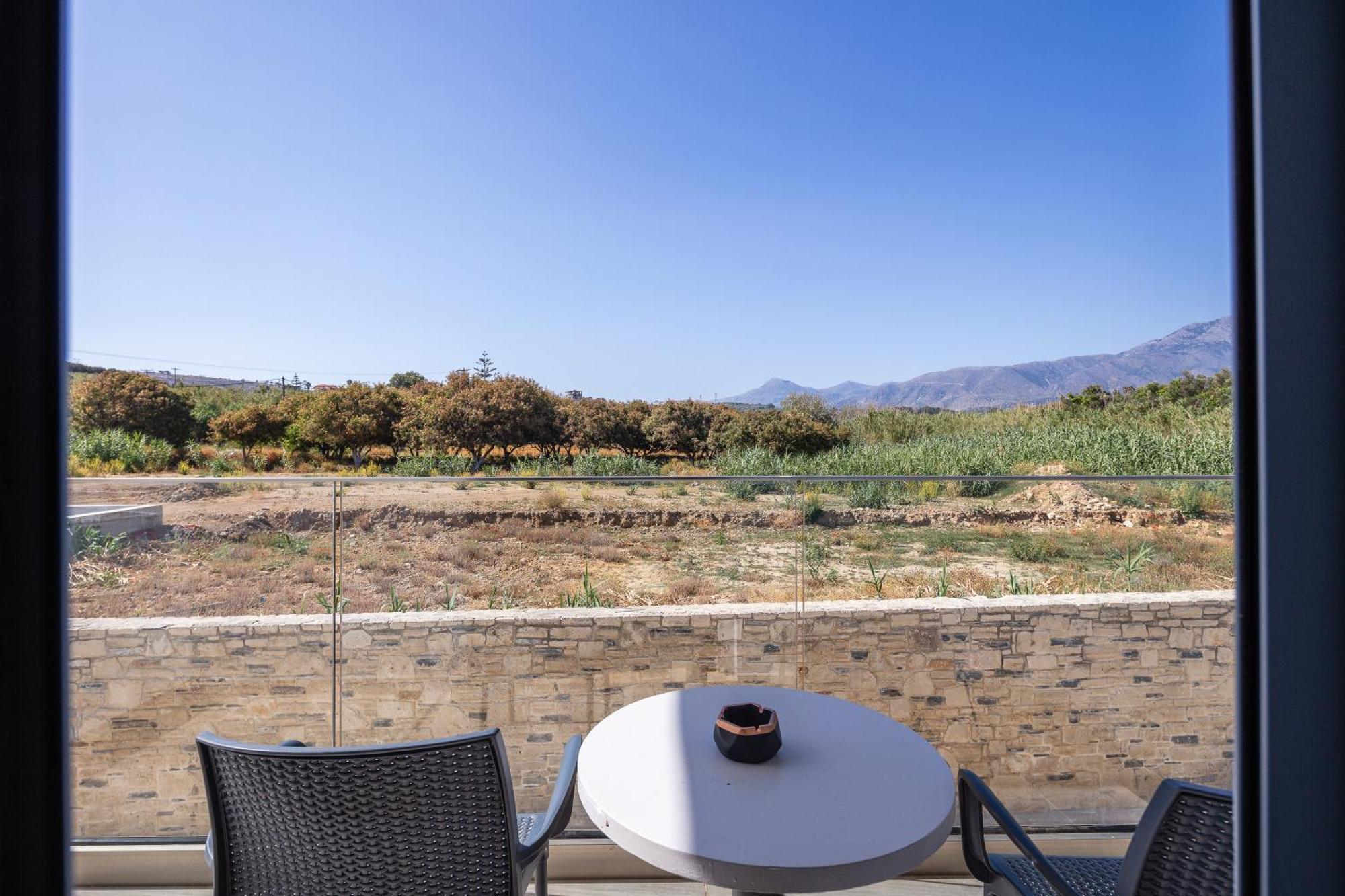 Hotel Iosifina, 80 Metres From Episkopi Beach! Dhramia Room photo
