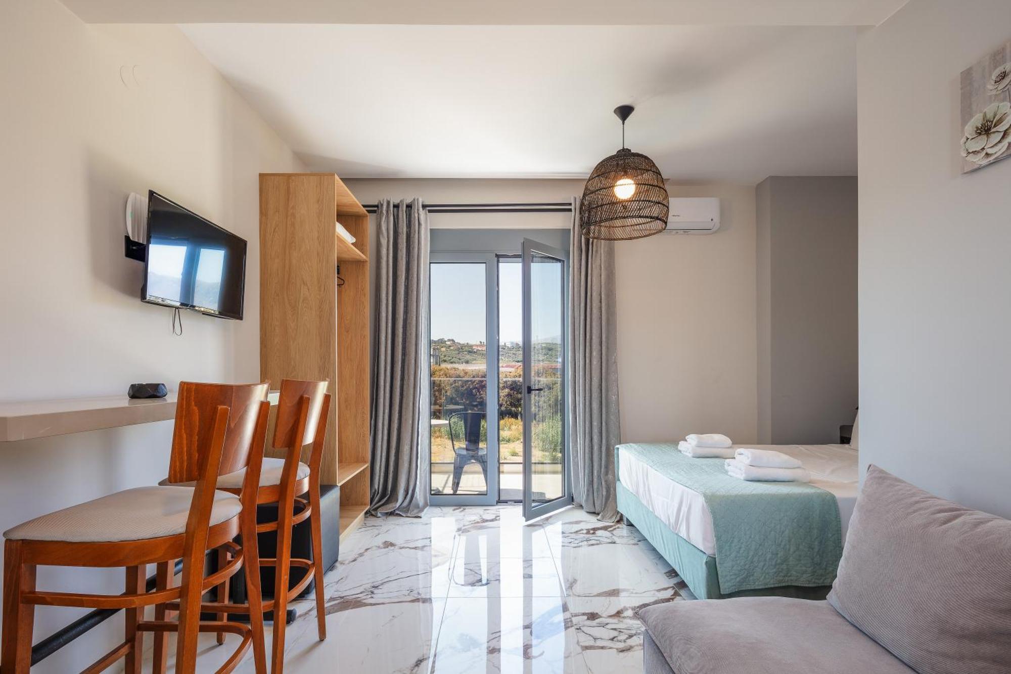 Hotel Iosifina, 80 Metres From Episkopi Beach! Dhramia Exterior photo