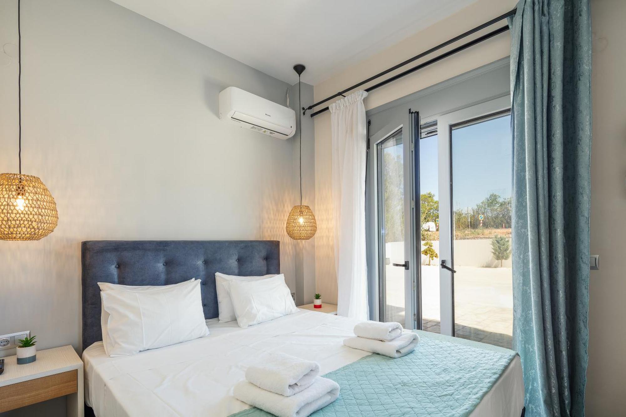 Hotel Iosifina, 80 Metres From Episkopi Beach! Dhramia Exterior photo